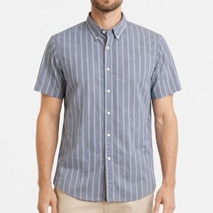 Abercrombie & Fitch Men's Blue and White Striped Performance Shirt